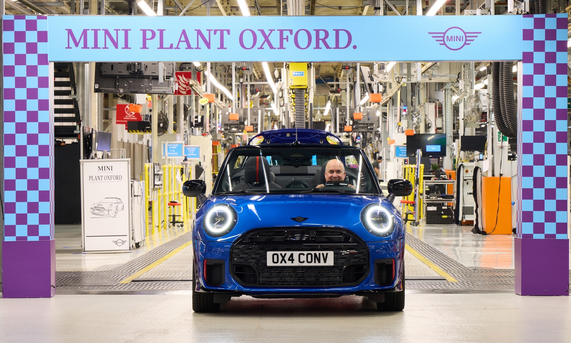La fábrica de MINI en Oxford es toda una institución para los ingleses.