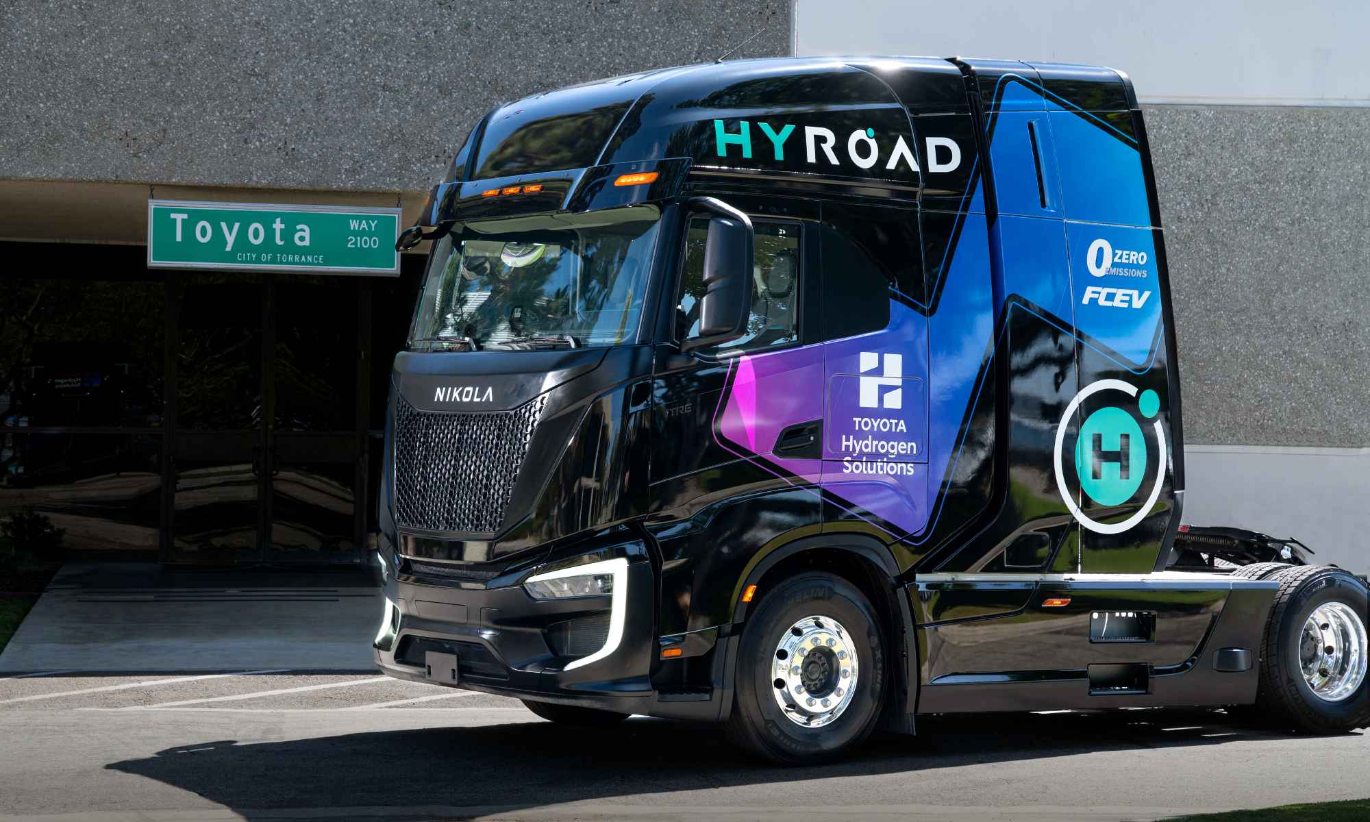 Toyota Hyroad 1