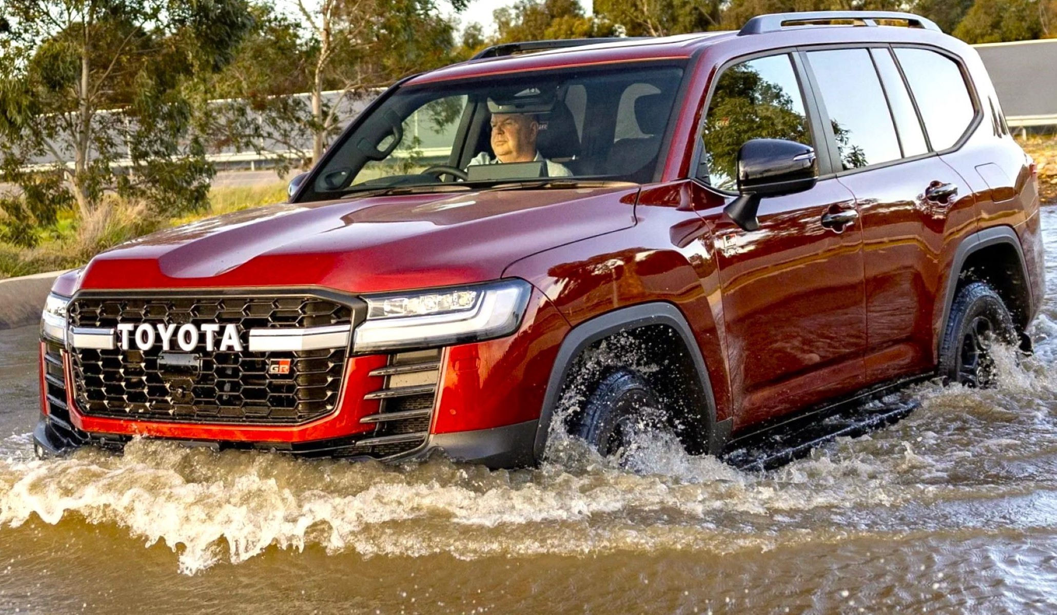 No lo podrás comprar en España, pero el mejor 4x4 de Toyota es un Land Cruiser con 464 CV híbridos a la venta en la otra punta del mundo.