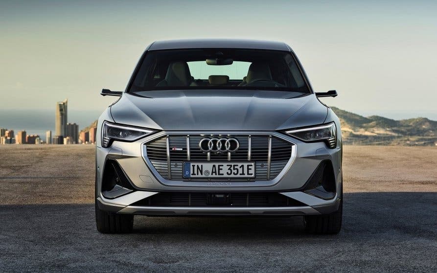  Audi e-tron Sportback 