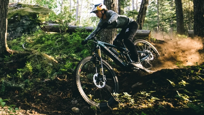 Esta bicicleta eléctrica allmountain se actualiza con una versión más ligera (Foto: Santa Cruz). Esta bicicleta eléctrica allmountain se actualiza con una versión más ligera (Foto: Santa Cruz).