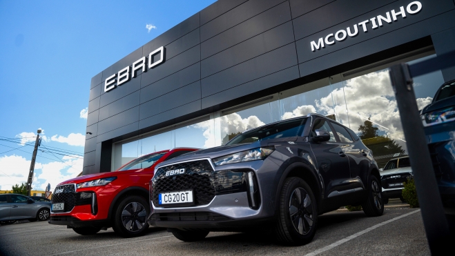 Concesionario EBRO en Portugal Fabricado en España y con 1.100 km este SUV híbrido sorprende fuera de nuestras fronteras Concesionario EBRO en Portugal Fabricado en España y con 1.100 km este SUV híbrido sorprende fuera de nuestras fronteras