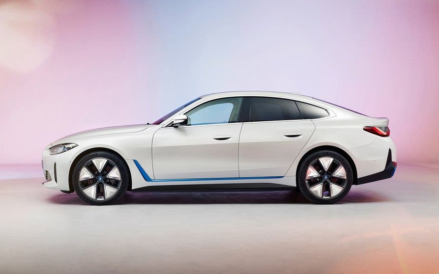  BMW i4 2022 