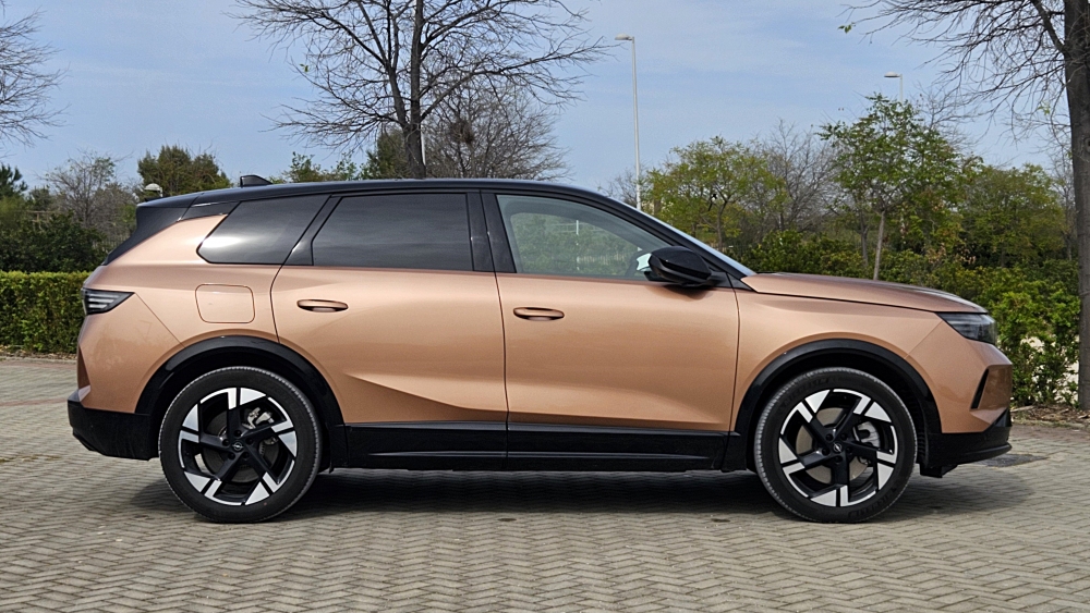 Opel Grandland PHEV 195 CV Gasta 2,4 L100 km pero nadie habla de él probamos el SUV de Opel con 1.645 L de maletero (6)