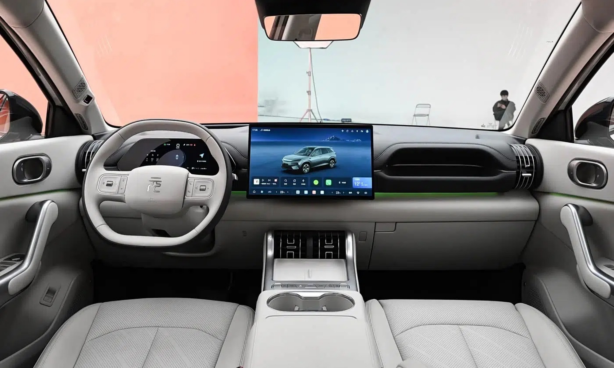 BYD aprovecha el relanzamiento del Yuan Plus para introducir mejoras a nivel de equipamiento.