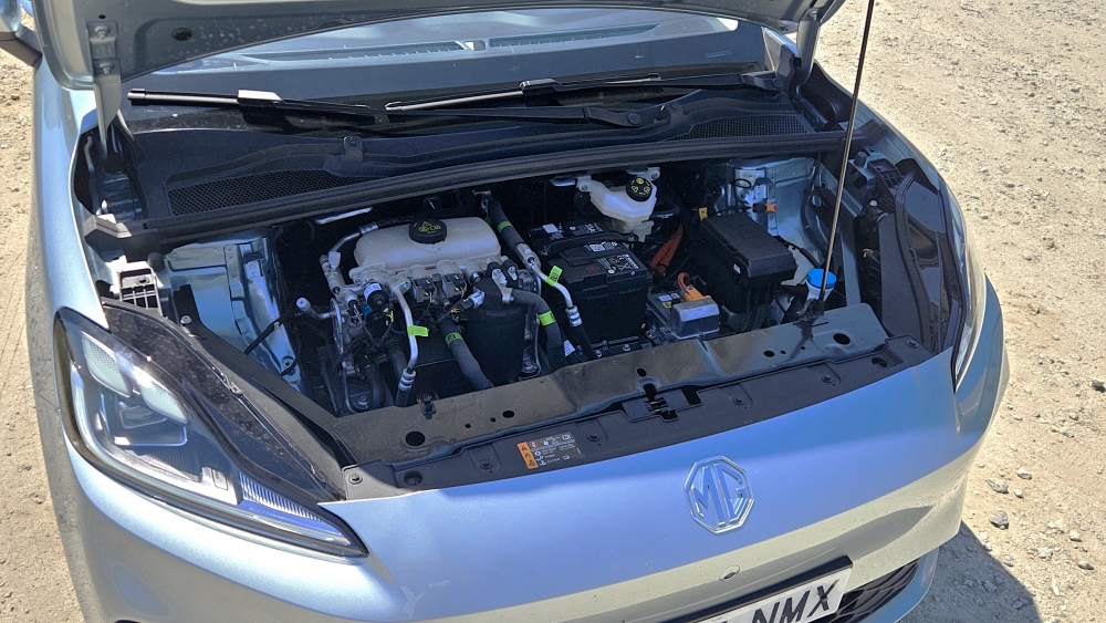 MG MG4 Urban Desde sólo 16.790 € y con hasta 416 km pone patas arriba a los eléctricos en España (10)