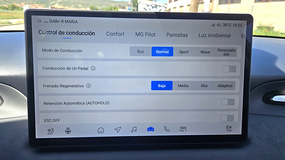 MG MG4 Urban Desde sólo 16.790 € y con hasta 416 km pone patas arriba a los eléctricos en España (15)