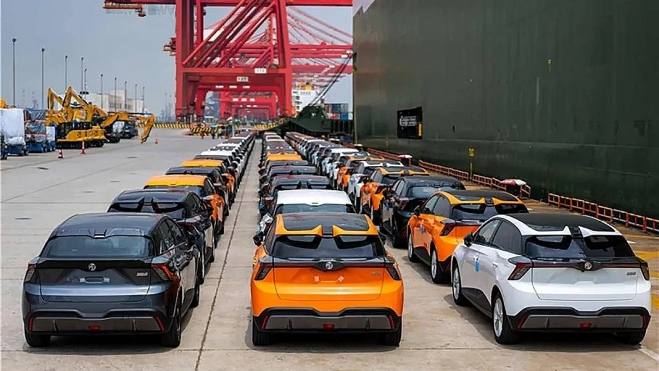 100.000.000 de coches la marca china que ya arrasa en España (y no es BYD) busca este récord histórico (3) 100.000.000 de coches la marca china que ya arrasa en España (y no es BYD) busca este récord histórico (3)