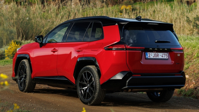 informe toyota problema hibridos enchufables mal uso no tecnologia phev 1
