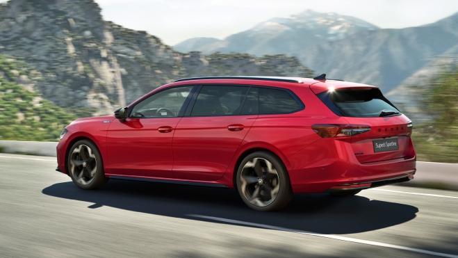 2 skoda superb
