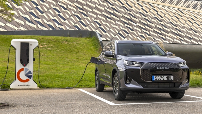 8 ebro s700 phev