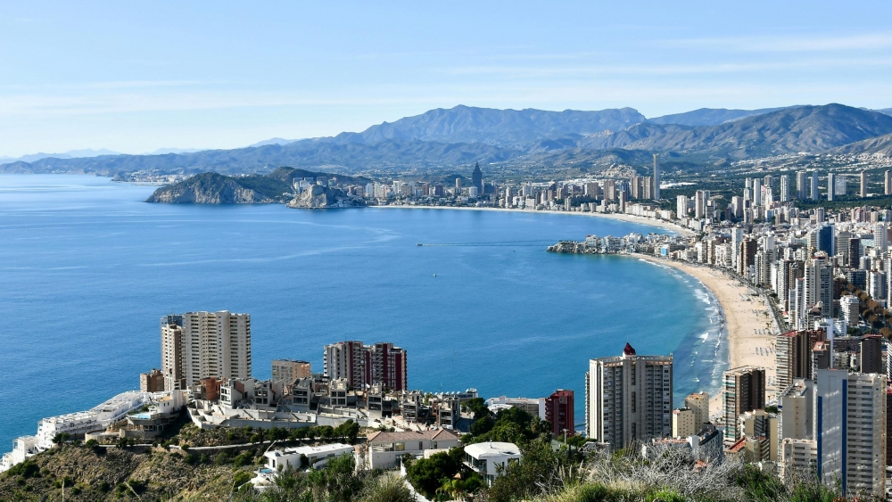 Benidorm Beneficia a 250.000.000 conductores ya se prueba en España el nuevo carnet de la UE 2