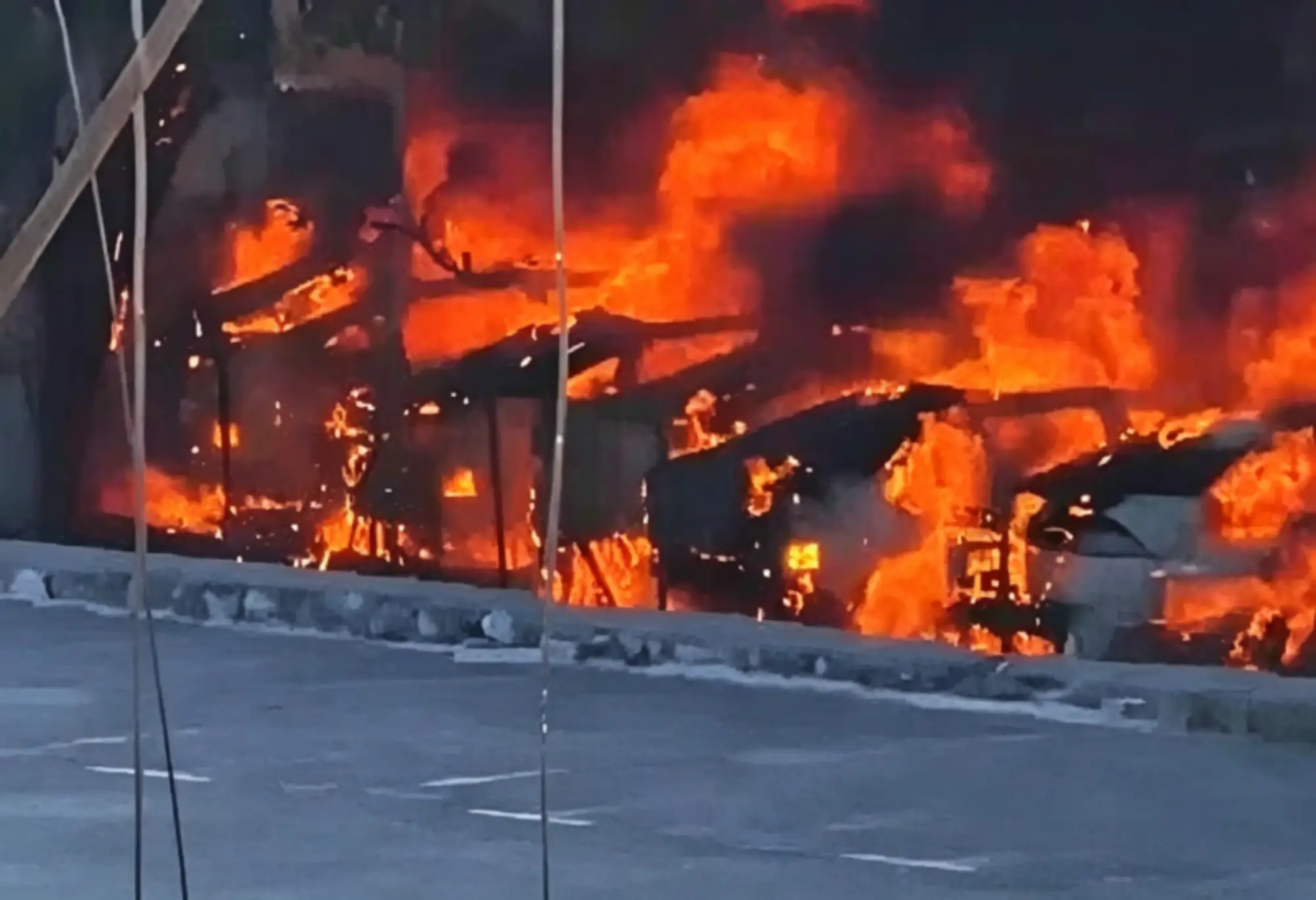 incendio coches electricos China