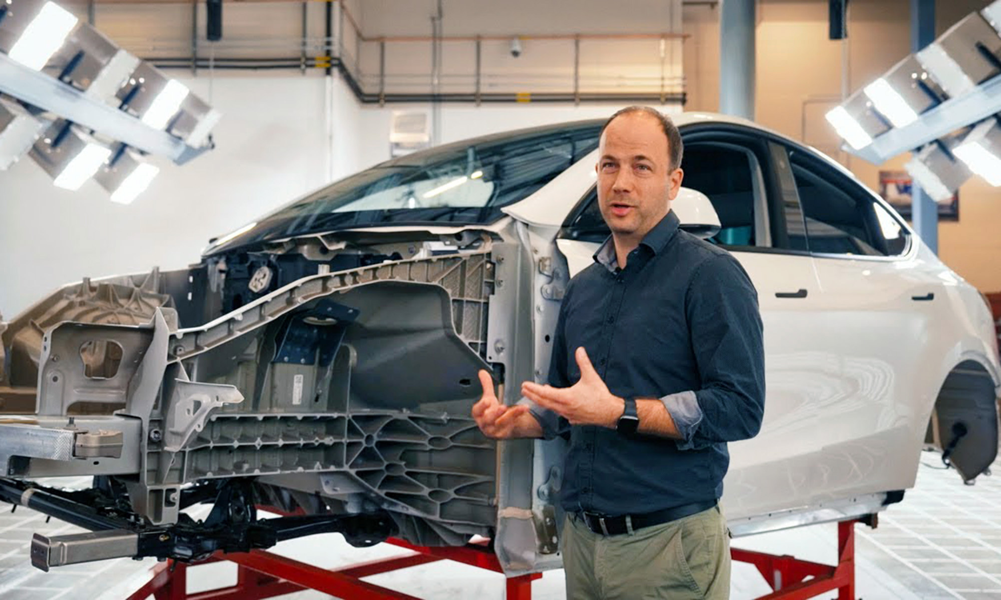 Lars Moravy confirma que Tesla ha estudiado la posibilidad de tener un 'Mode 3 Plaid' en su gama.