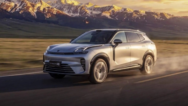 Lynk&Co 08 EM P 2026 Delantera