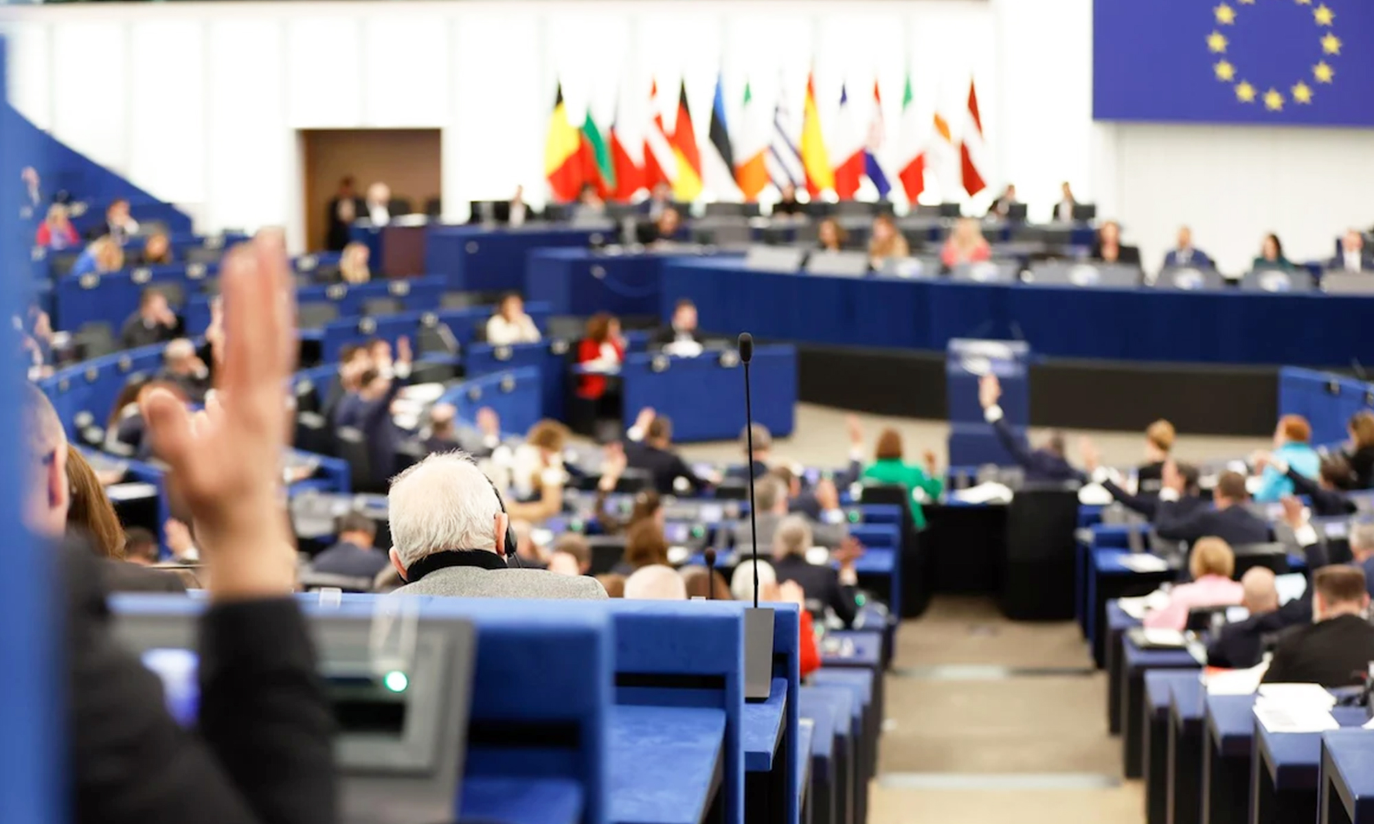 europa borrador permitir motores combustion 2035 combustibles renovables biocombustibles