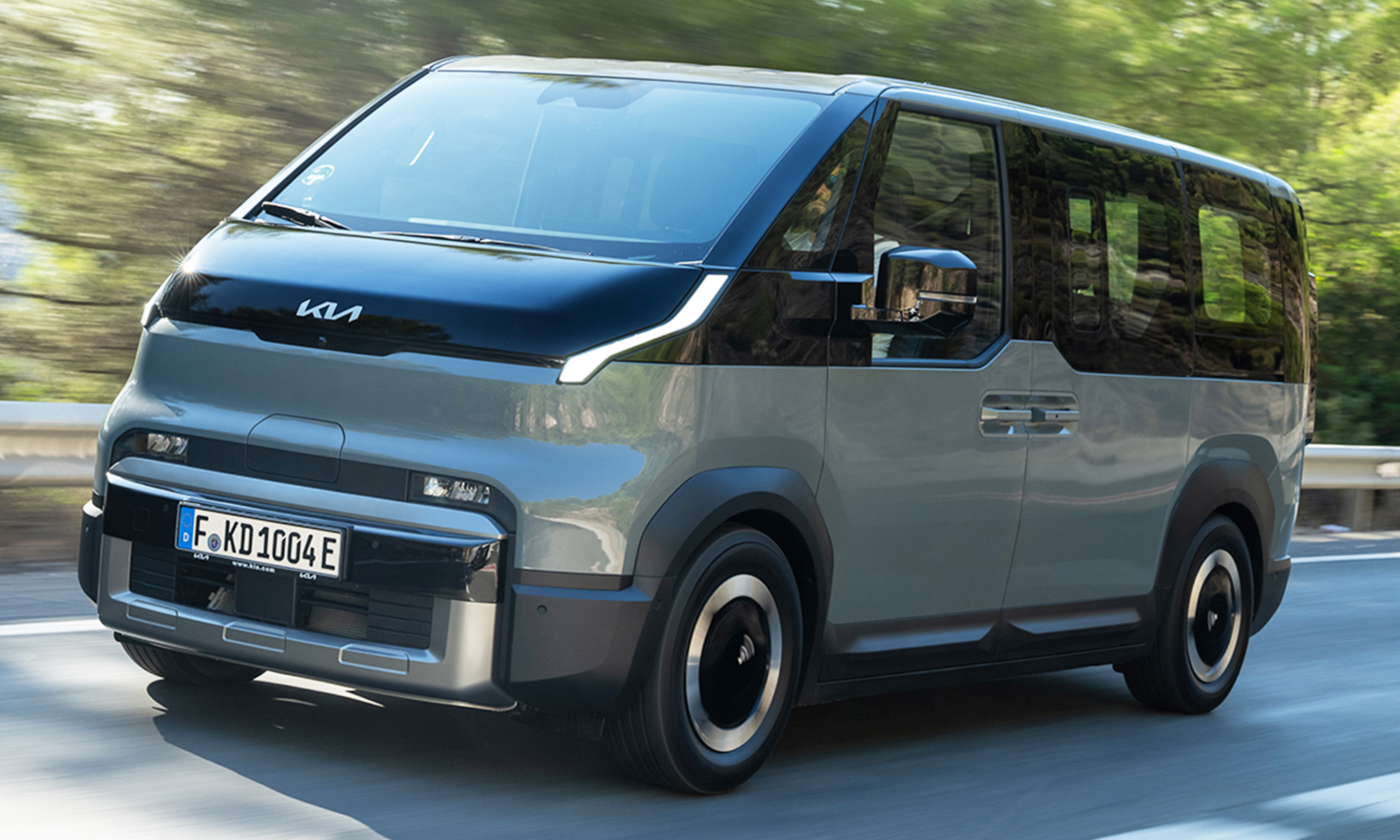 kia pv5 passenger 1