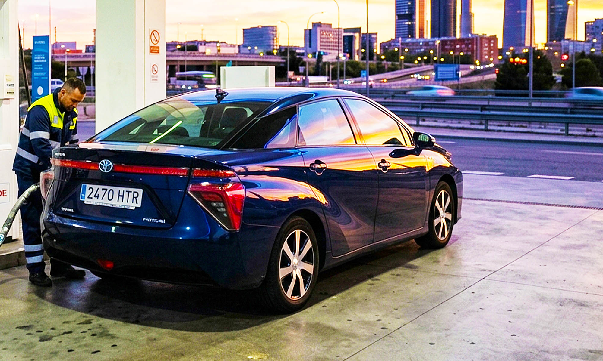 coche electrico mantenimiento toyota mirai 1