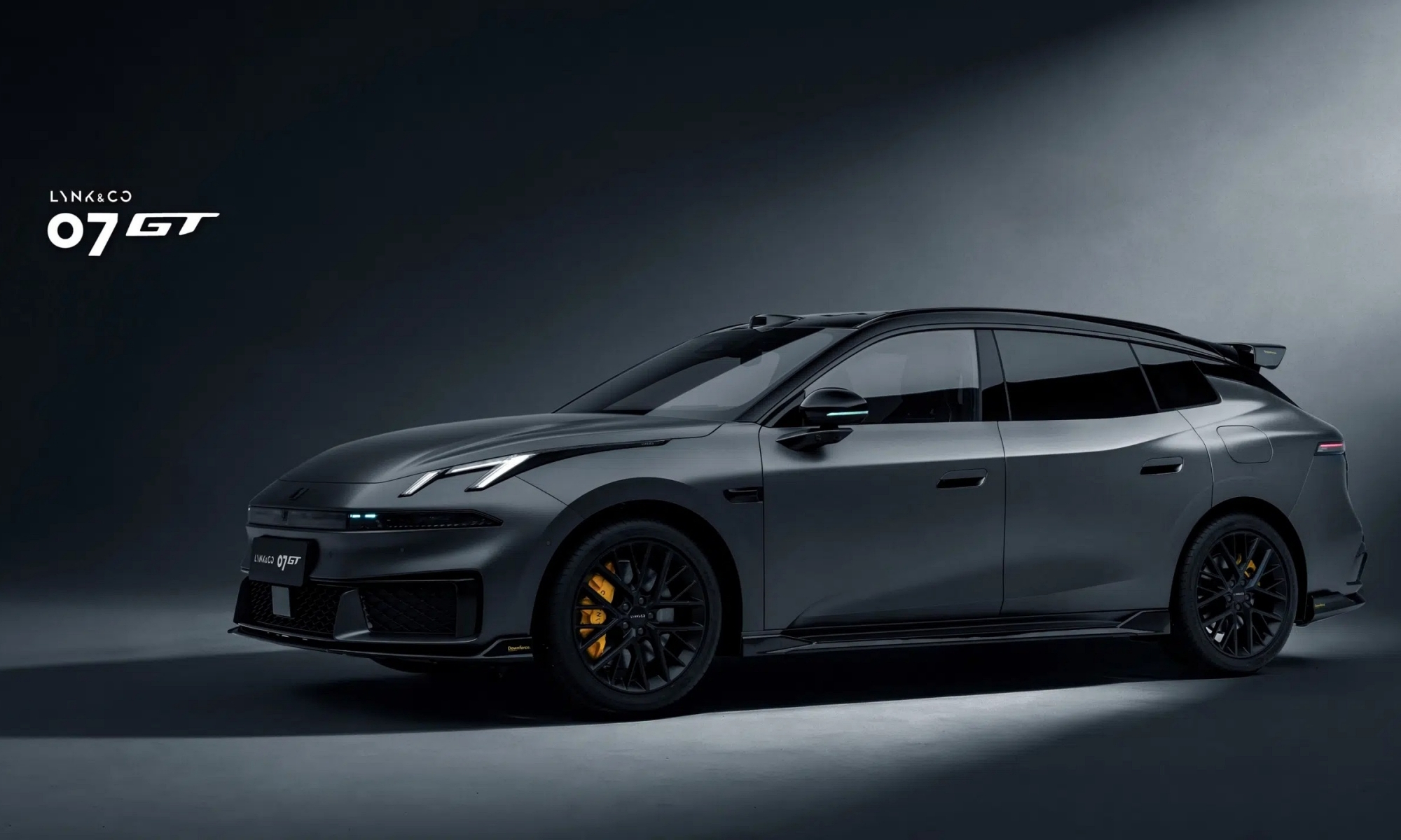 El 07 GT integra tracción total y una batería LFP de 28,3 kWh de capacidad.