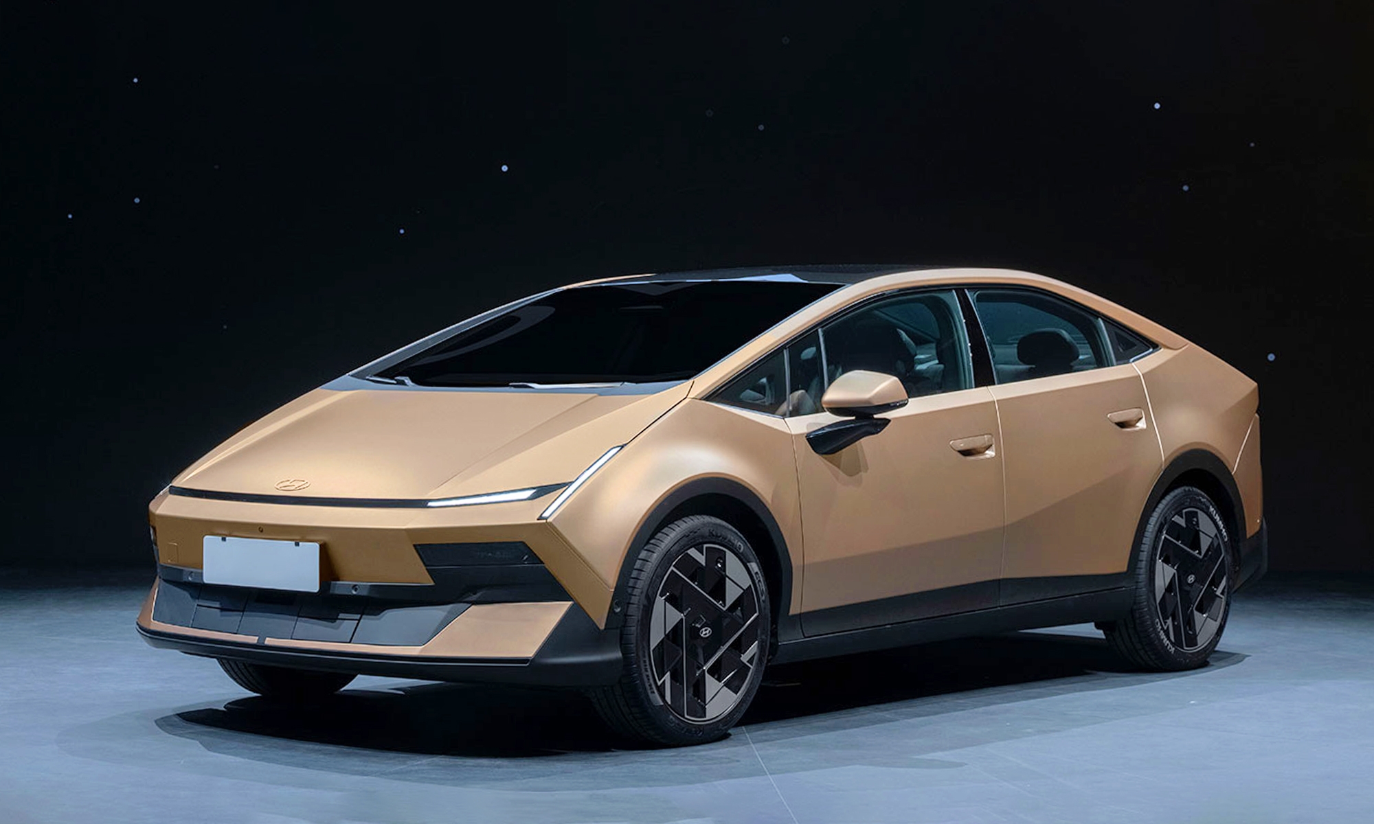 Baterías de 53,5 o 66,8 kWh de capacidad para el Hyundai IONIQ V.