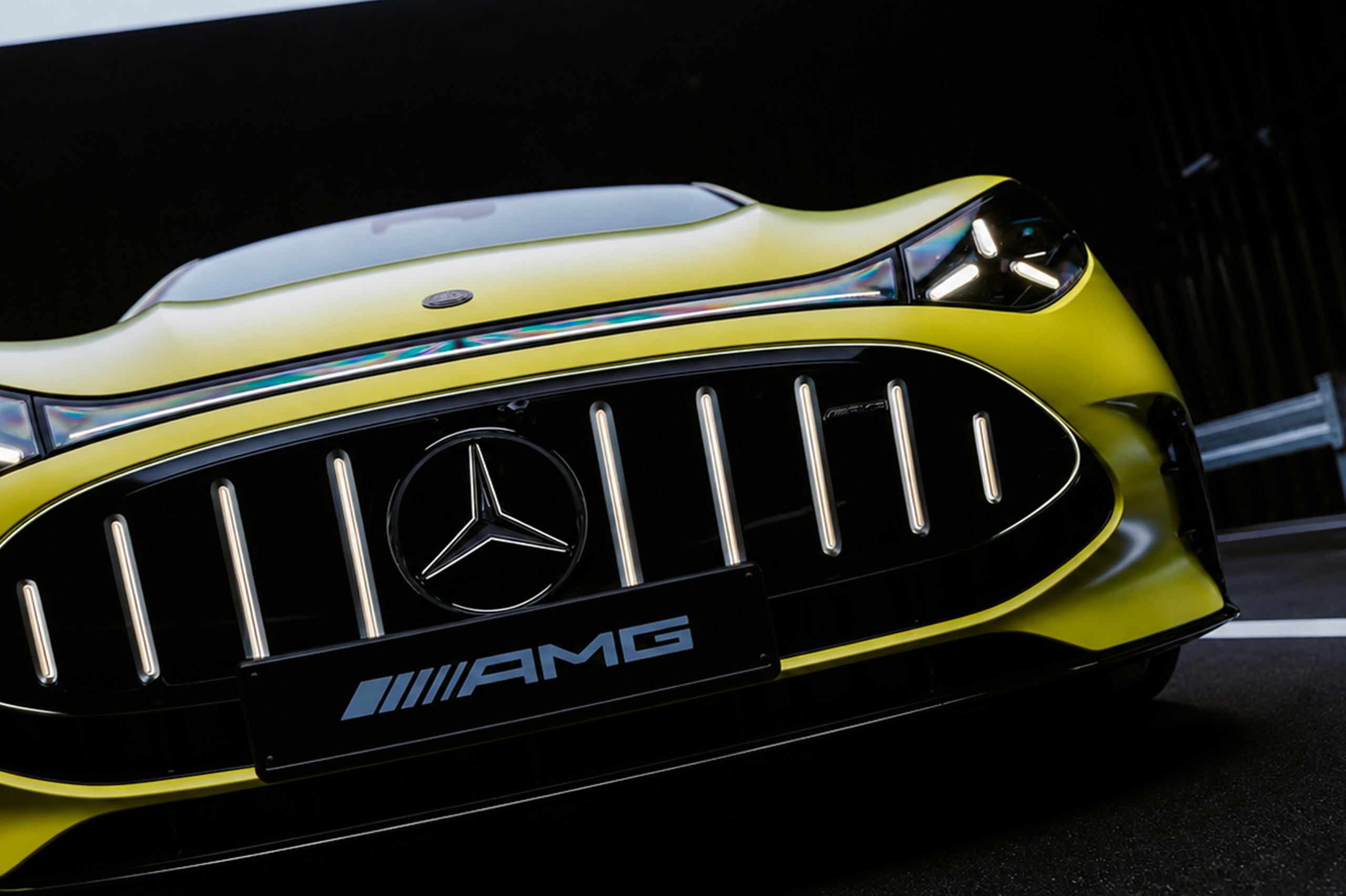 Mercedes AMG GT 4 Coupé eléctrico 1