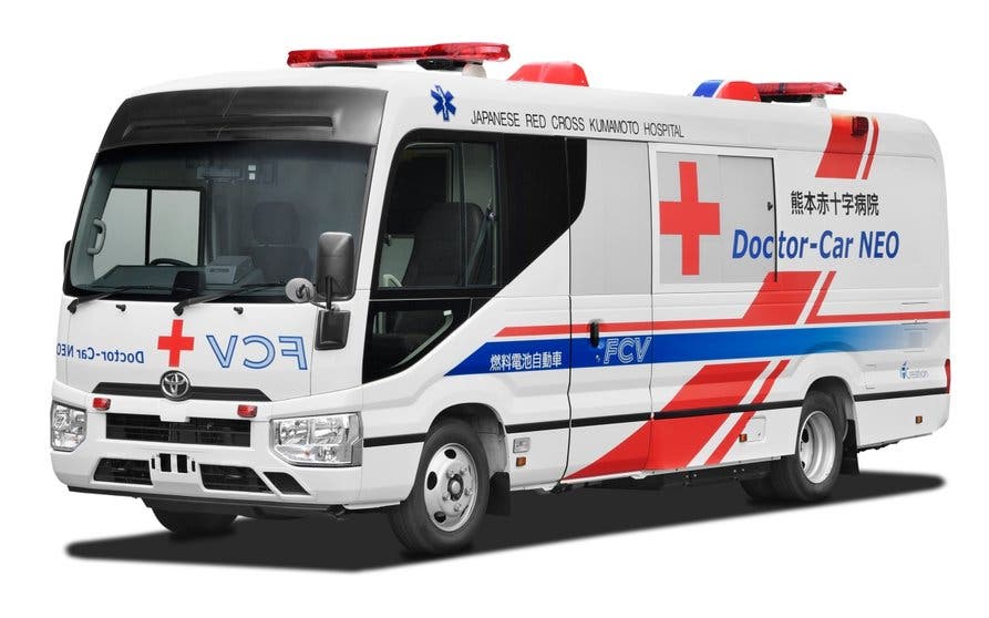  Ambulancia de hidrógeno de Toyota y Cruz Roja 