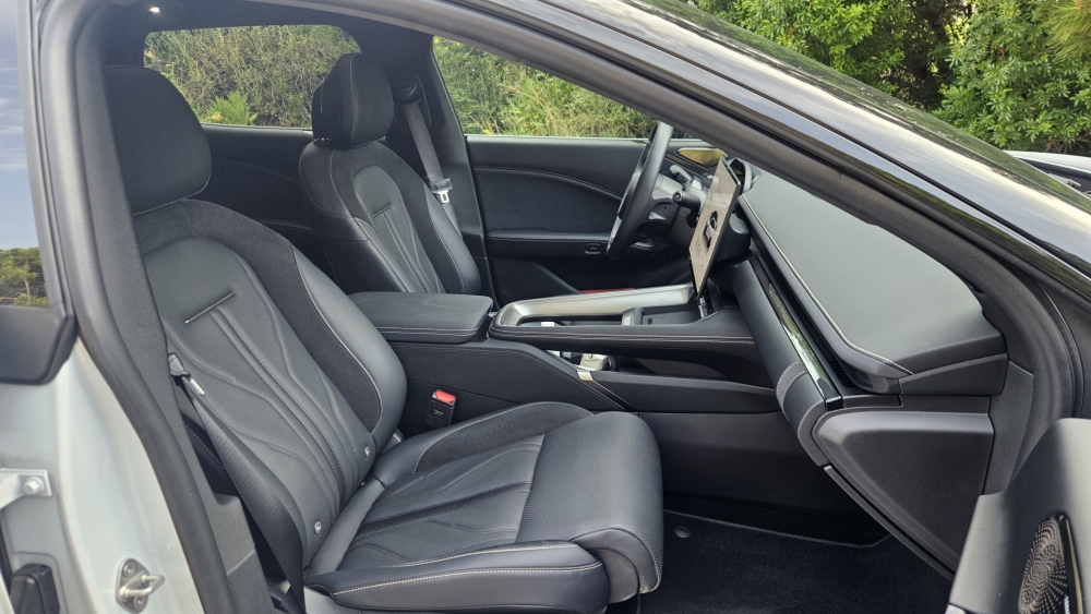 Zeekr 7GT 646 CV y 655 km probamos el nuevo Zeekr 7GT que sorprenderá en España (5) Zeekr 7GT 646 CV y 655 km probamos el nuevo Zeekr 7GT que sorprenderá en España (5)
