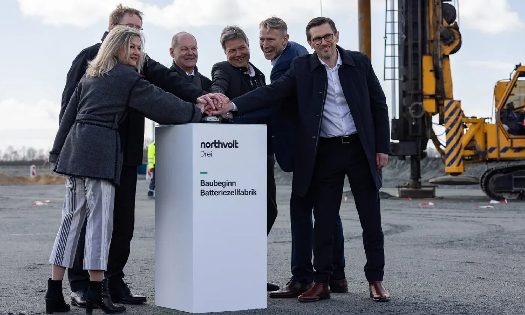 Las autoridades festejaron la primera piedra de la fábrica en 2024, pero nunca se llegó a construir.
