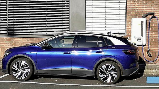 Todos los coches eléctricos del Grupo Volkswagen construidos sobre la plataforma MEB tendrán la posibilidad de incorporar la tecnología V2G. Todos los coches eléctricos del Grupo Volkswagen construidos sobre la plataforma MEB tendrán la posibilidad de incorporar la tecnología V2G.
