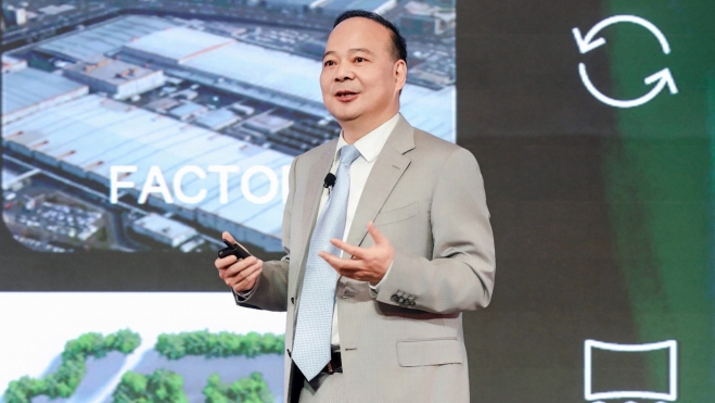 Robin Zeng, CEO de CATL, echa por tierra las esperanzas de ver baterías de estado sólido pronto. Robin Zeng, CEO de CATL, echa por tierra las esperanzas de ver baterías de estado sólido pronto.
