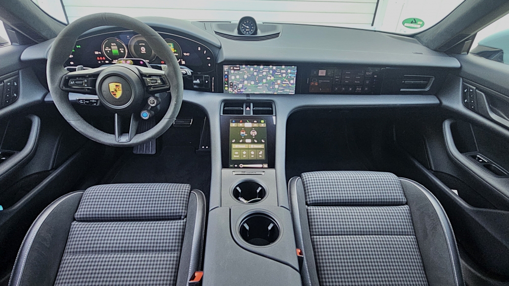 Probamos el nuevo Porsche Taycan hasta 1.034 CV, 700 km y una tecnología que revolucionará los eléctricos (26)