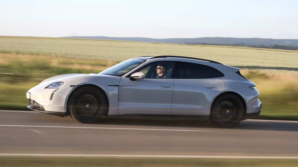 Probamos el nuevo Porsche Taycan hasta 1.034 CV, 700 km y una tecnología que revolucionará los eléctricos (114)