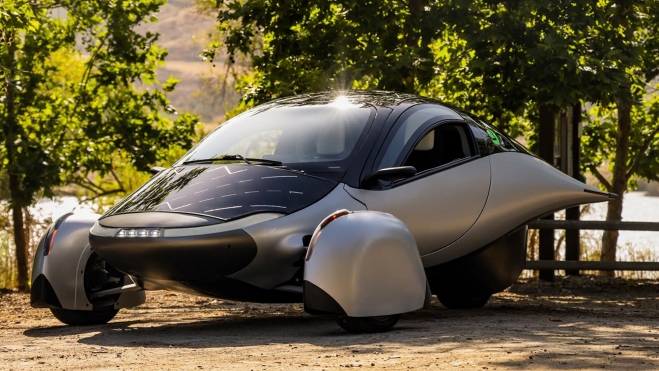 aptera coche solar hito record autonomia recarga diaria sol real 1