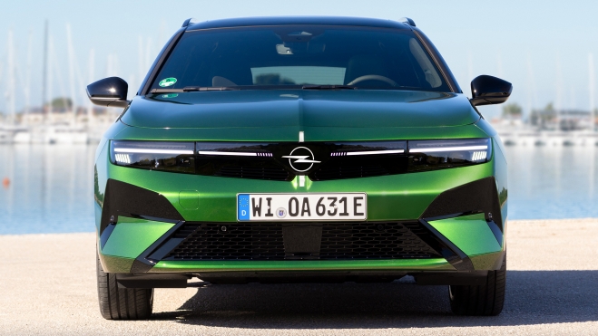 opel astra sports tourer electrico 2