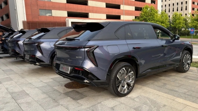 Hongqi EHS7 2027 Trasera Hongqi EHS7 2027 Trasera
