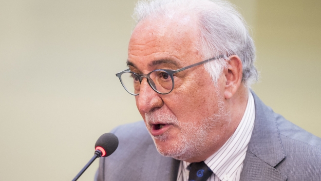pere navarro director dgt baliza v16 exito nadie use 2 pere navarro director dgt baliza v16 exito nadie use 2
