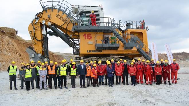 excavadora electrica liebherr r9350e extraccion cobre minas