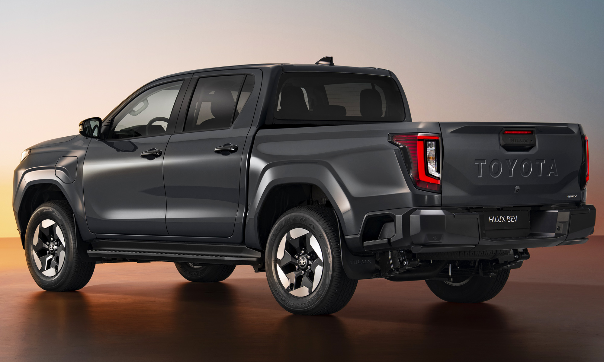 toyota hilux hibrido enchufable phev no tiene sentido marca japonesa 2