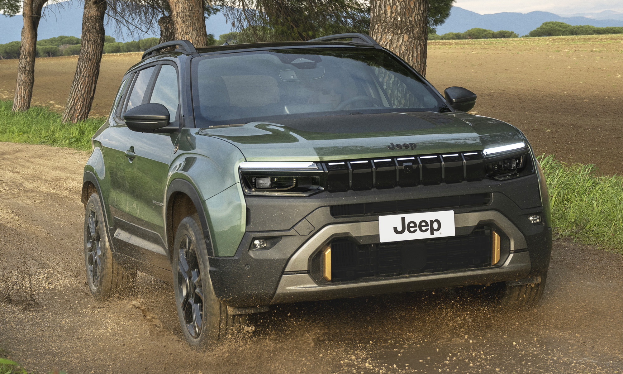 jeep avenger 4xe electrico 85 aniversario potencia bateria motor precio