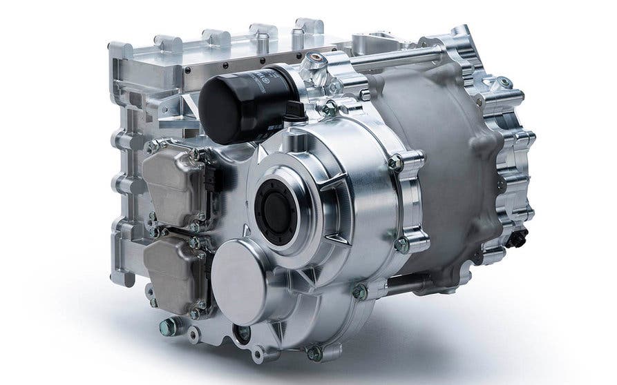  El motor eléctrico de Yamaha, capaz de desarrollar 469 CV, integra todos los componentes de la transmisión en una misma unidad. 