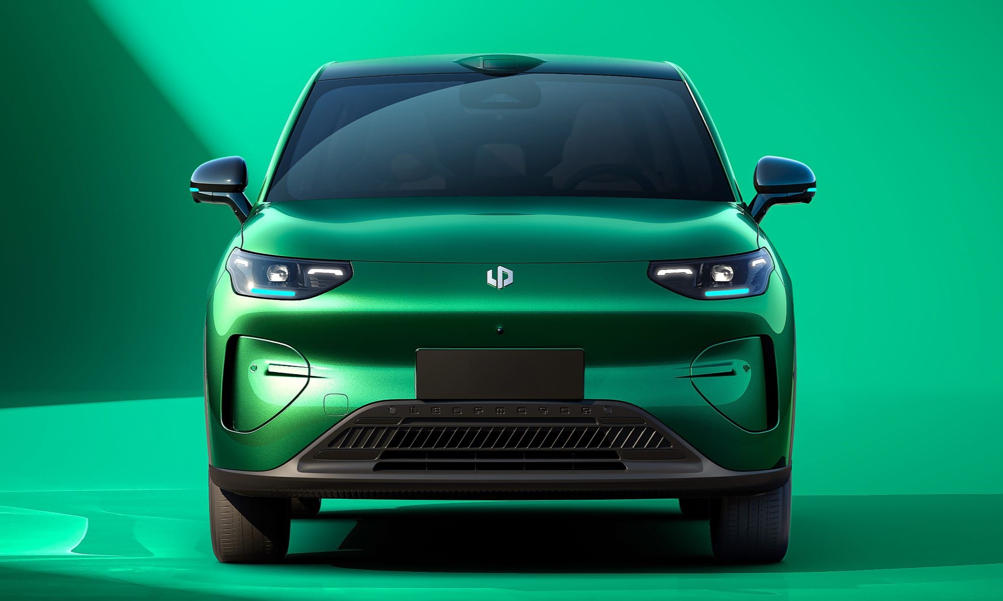Se fabricará en Villaverde, en Madrid, a partir de 2027; pero el Leapmotor B03X ya está a la venta en España desde 17.500 euros,