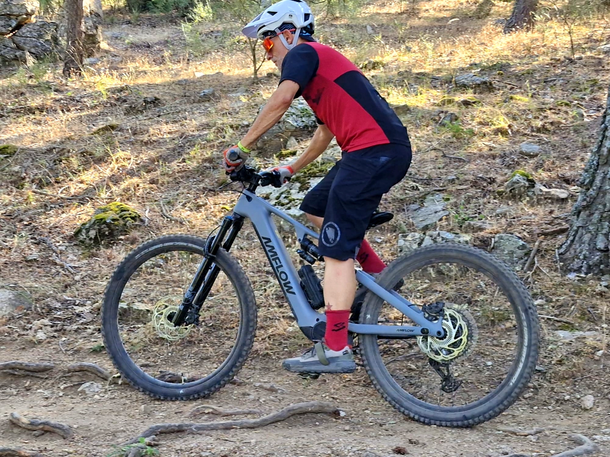 La Amflow PR Carbon Pro es una bicicleta muy potente: 1.500 W y 150 Nm (Foto: HÍBRIDOS y ELÉCTRICOS).