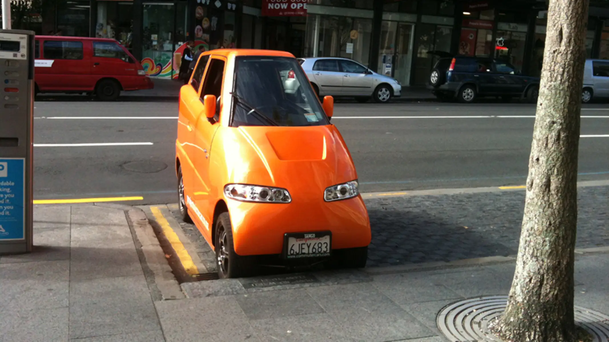 coche electrico commuter tango