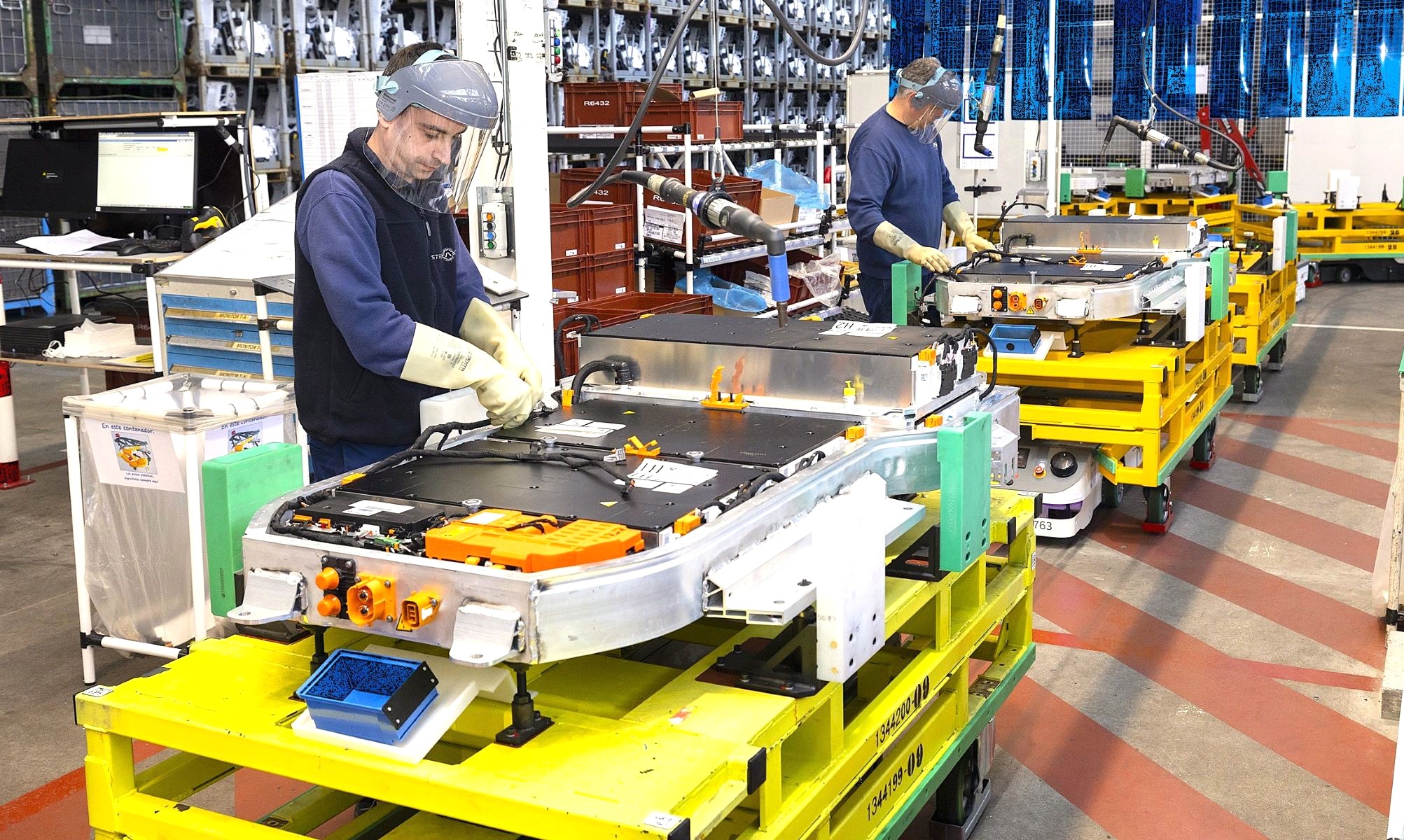 La escasa demanda de sus eléctricos hizo que Stellantis, reestructuración mediante, lograra en España un 78,2 % menos de beneficios en 2025.