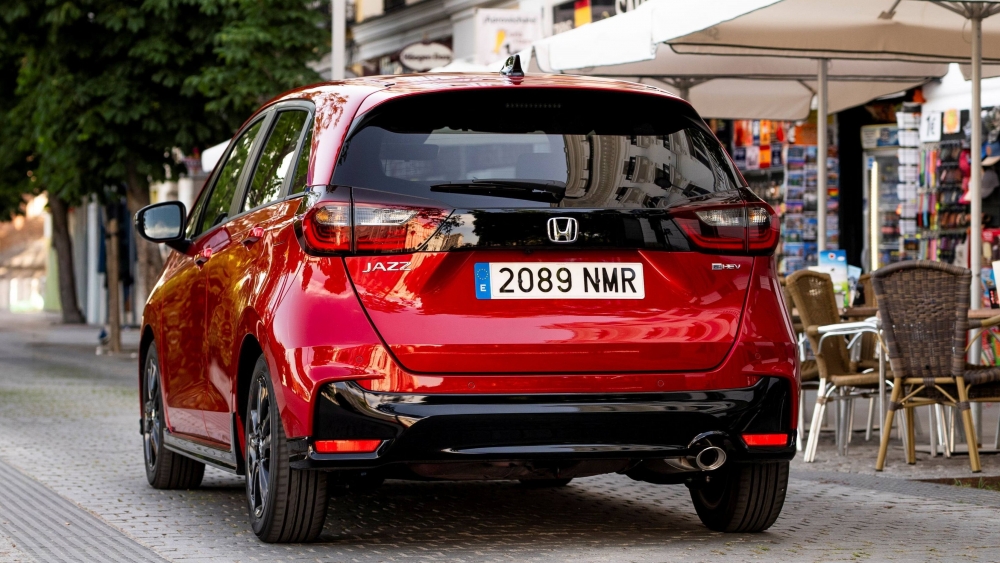 Honda Jazz 4,6 L100 km híbrido incomprendido conducimos modelo único 25 años después (10) Honda Jazz 4,6 L100 km híbrido incomprendido conducimos modelo único 25 años después (10)