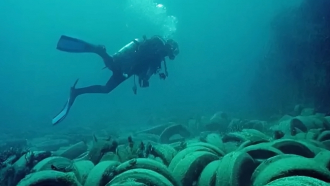 millones neumaticos mar crear arrecifes desastre medioambiental 2