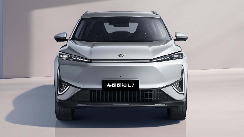 Dongfeng MAGE Récord histórico 2.239 km de autonomía y etiqueta ECO para este SUV chino que arrasará en España por su precio(3)