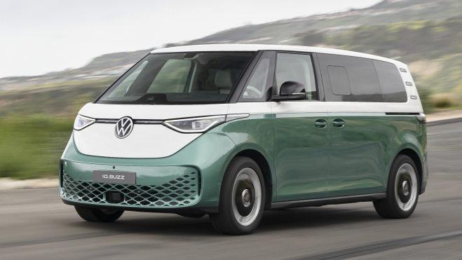 Volkswagen intentó integrar un motor de gasolina en la furgoneta ID.Buzz eléctrica. Volkswagen intentó integrar un motor de gasolina en la furgoneta ID.Buzz eléctrica.