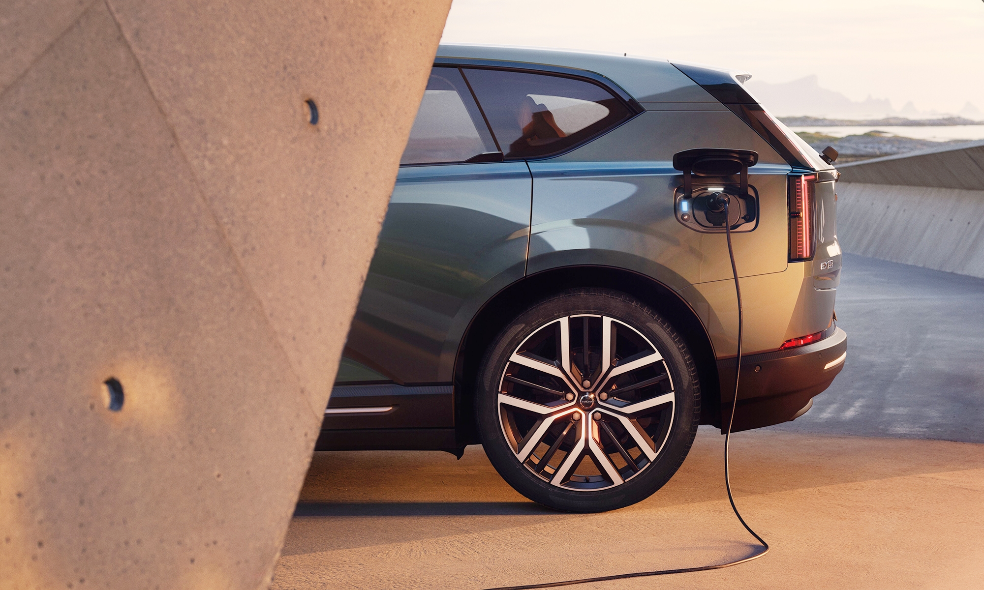 Volvo ha registrado en la EUIPO el nombre de EX50, y todo apunta a que será un SUV eléctrico.