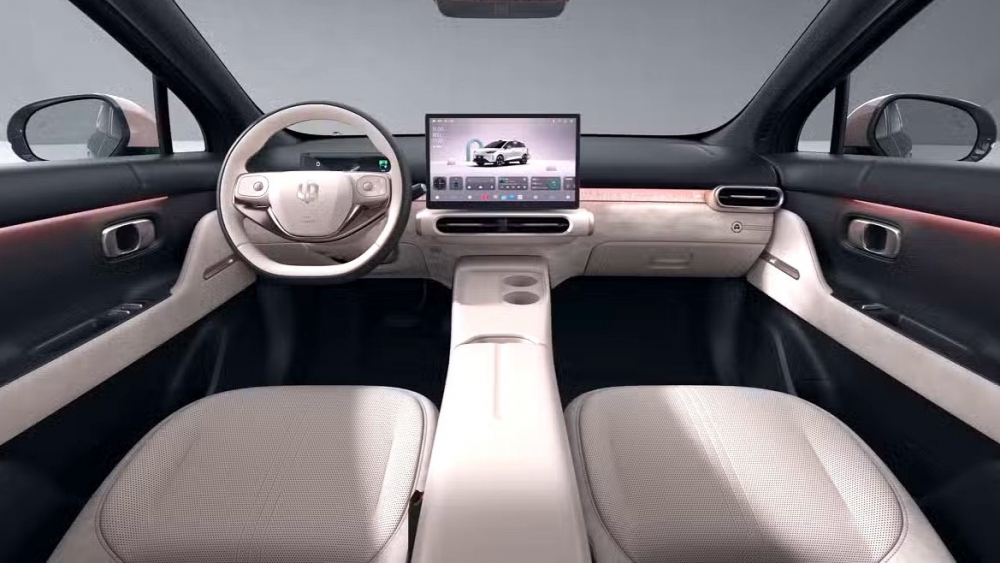 Leapmotor A05 510 km autonomia rival barato BYD hecho Madrid nuevo Leapmotor España interior